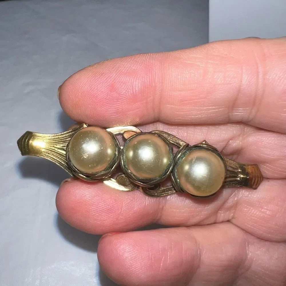 Paul‎ Sargent Originals Vintage Gold Tone And Faux Pearl Brooch
